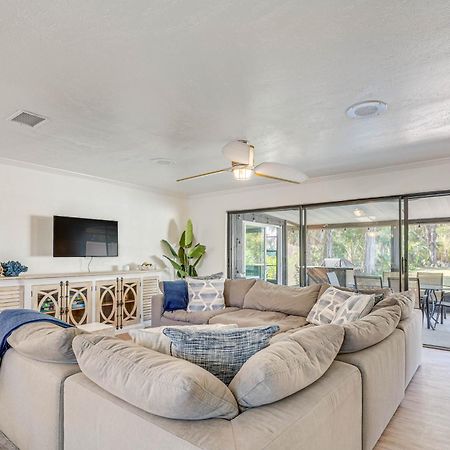 Riverfront Home With Boat Dock And Kayaks! 크리스탈리버 외부 사진
